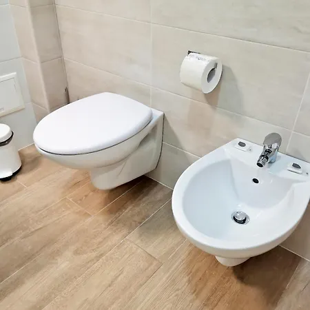 L'altro Krisa Apartament Bari